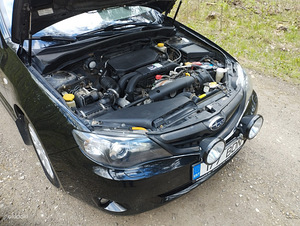 Subaru Impreza 4x4 (7 foto / 12)
