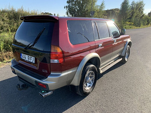Mitsubishi Pajero Sport 3.0 V6 (4 foto / 10)
