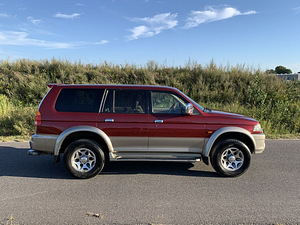 Mitsubishi Pajero Sport 3.0 V6 (5 foto / 10)