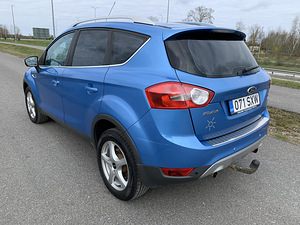 Ford Kuga 4x4 (6 foto / 11)