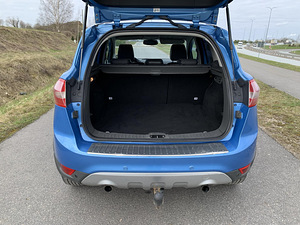 Ford Kuga 4x4 (7 foto / 11)