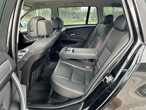 BMW 520d LCI (13 foto / 15)