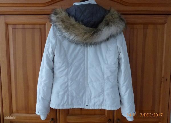 Стильная зимняя женская куртка s.Oliver (размер M) (фото #2)