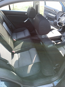 Volkswagen Bora (7 foto / 10)