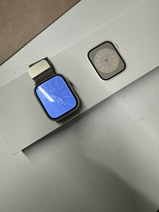 Apple watch series 8 45mm (1 foto / 2)