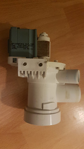 Whirlpool awg 912d pump (2 foto / 2)