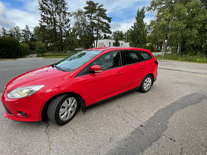 Ford focus 2011 (2 фото из 6)