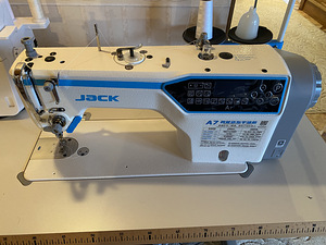 Tööstuslik õmblusmasin Jack-A7 (1 foto / 4)