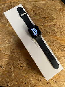 Apple watch series 8 45mm GPS+Cellular Midnight (1 foto / 5)