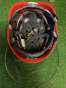 UUS Kaitsekiiver KASK Plasma AQ visiiriga (3 foto / 3)