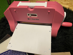 Nellie’s PreesBoss A4 lõike- ja pressimasin (2 foto / 4)
