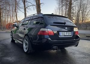 BMW e61 530xd 173kw (4 foto / 11)