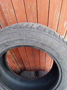 225 60 R18 (3 foto / 3)