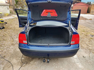 Volkswagen Passat 1,6 74kW (4 foto / 9)