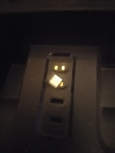 M:Xbox 360 kinect ja xbox jahuti (1 foto / 4)