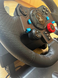 Logitech G29 + переключатель (2 фото из 4)