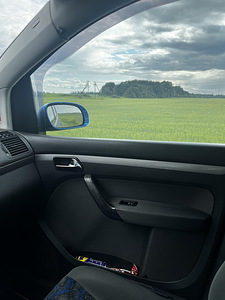 Volkswagen Touran 2.0 100KW 2004 (8 foto / 10)
