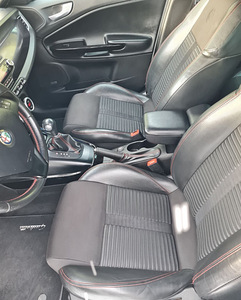 M/V Alfa Romeo Giulietta 1.4 Turbo 125kW (9 foto / 11)