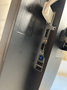 Монитор Dell P2717H (5 фото из 6)