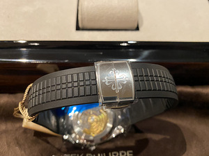 Patek Philippe Aquanaut (4 foto / 8)