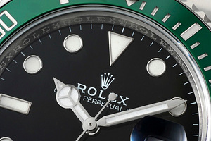 Rolex Submariner Дата 126610LV (2 фото из 7)