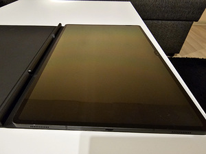 Galaxy Tab S8 Ultra 5G + Galaxy Tab S8 Ultra Book Cover (3 foto / 4)