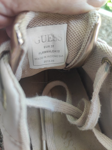 Кроссовки Guess (6 фото из 8)