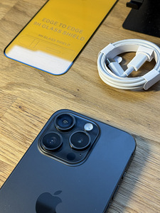 Apple iPhone 15 Pro 128GB Black Titanium (3 foto / 4)