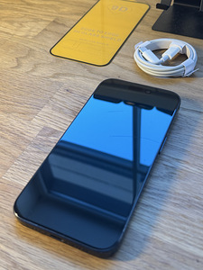 Apple iPhone 15 Pro 128GB Blue Titanium (4 foto / 4)