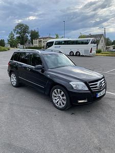 Mercedes-Benz GLK350 CDI V6 170kw 4matic (2 foto / 10)