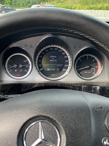 Mercedes-Benz GLK350 CDI V6 170kw 4matic (8 foto / 10)