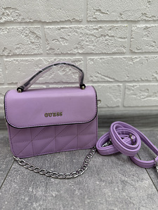 Сумка guess (1 фото из 3)