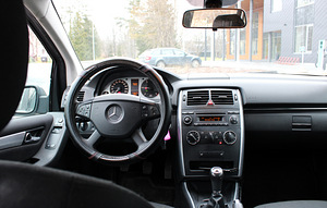 Mercedes-Benz B 180 2.0 80kW (9 foto / 11)