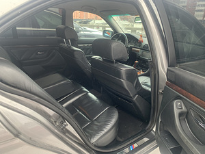 BMW 530D M-Pakett (7 foto / 9)