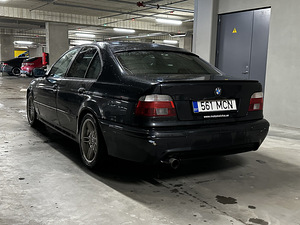 BMW 525i M-pakett (4 foto / 8)
