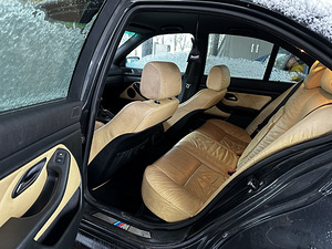 BMW 525i M-pakett (8 foto / 8)