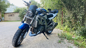 Suzuki sv1000s (3 foto / 9)