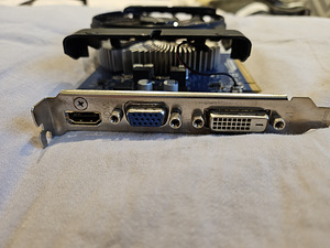 Gigabyte AMD Radeon HD6670 2GB (3 foto / 4)