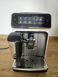 Philips EP3249 täisautomaatne kohvimasin/espressomasin (1 foto / 5)