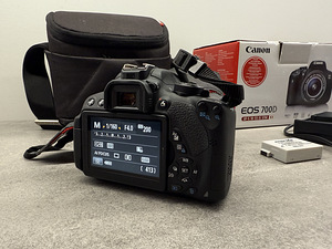 Canon EOS 700D + 18-55 Kit объект (6 фото из 10)