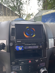 Volkswagen Touareg (13 foto / 13)