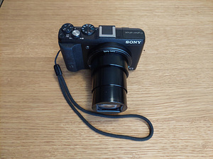 Kompaktkaamera Sony DSC-HX60 (1 foto / 4)