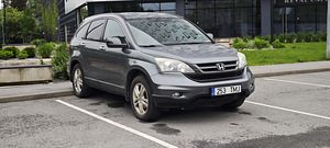 Honda CR-V 2010 (2 foto / 7)