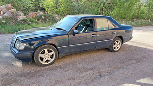 Mercedes benz W124 1992a 3.0td Запчасти.