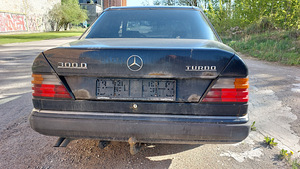 Mercedes benz W124 1992a 3.0td Varuosad. (2 foto / 7)