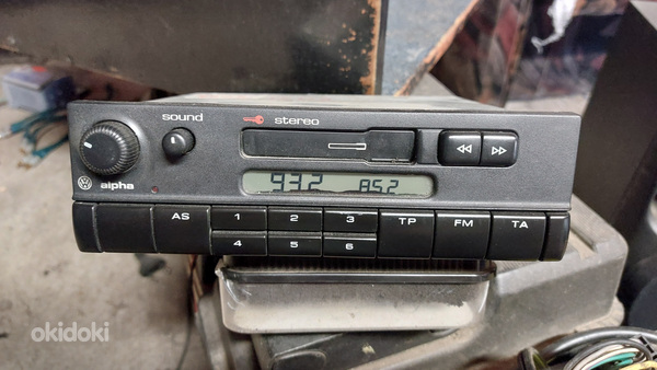 Volkswagen Alpha original stereo (foto #1)