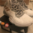 Кроссовки для баскетбола Adidas Mad Bounce (фото #1)