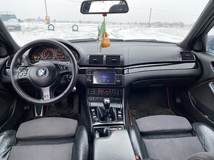 BMW 330d M-PAKETT (7 foto / 10)