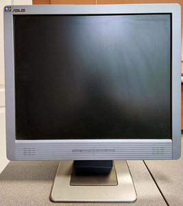 19" ASUS MM19SE, 1280x1024 (2 foto / 2)