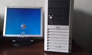 Lauaarvuti Fujitsu Siemens Esprimo ja monitor 17"